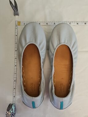 Tieks Light Grey Leather Ballet Flats with Teal Heel Tab